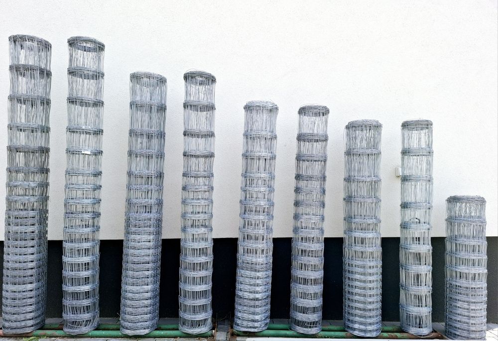 Komplet ogrodzenie z siatka leśna słupki stemple tymczasowe budowlane