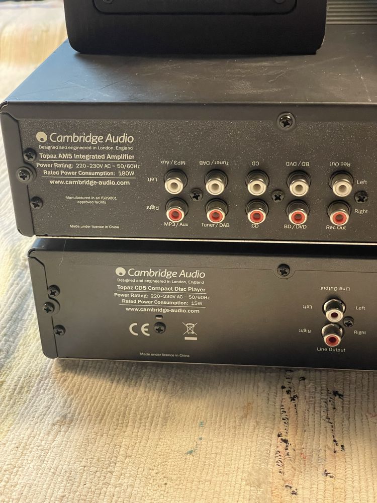 Amplificador e CD Cambridge Áudio + Colunas