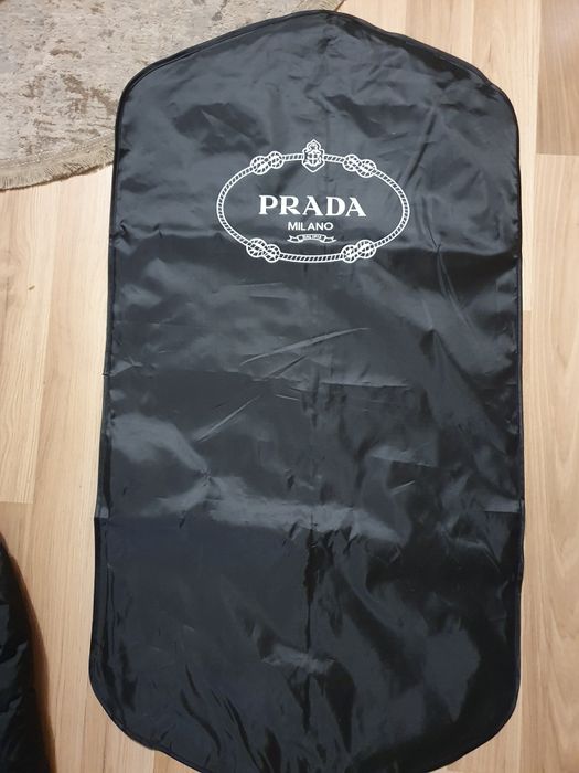 Пуховик Prada 38 рамер
