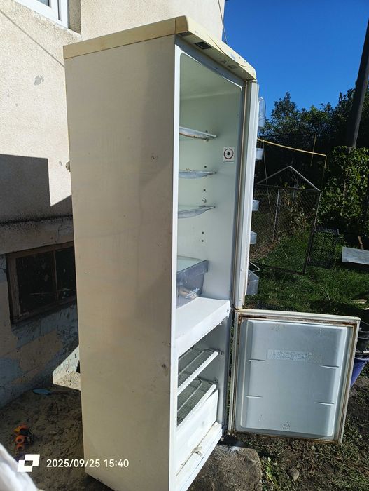 Продам холодильник