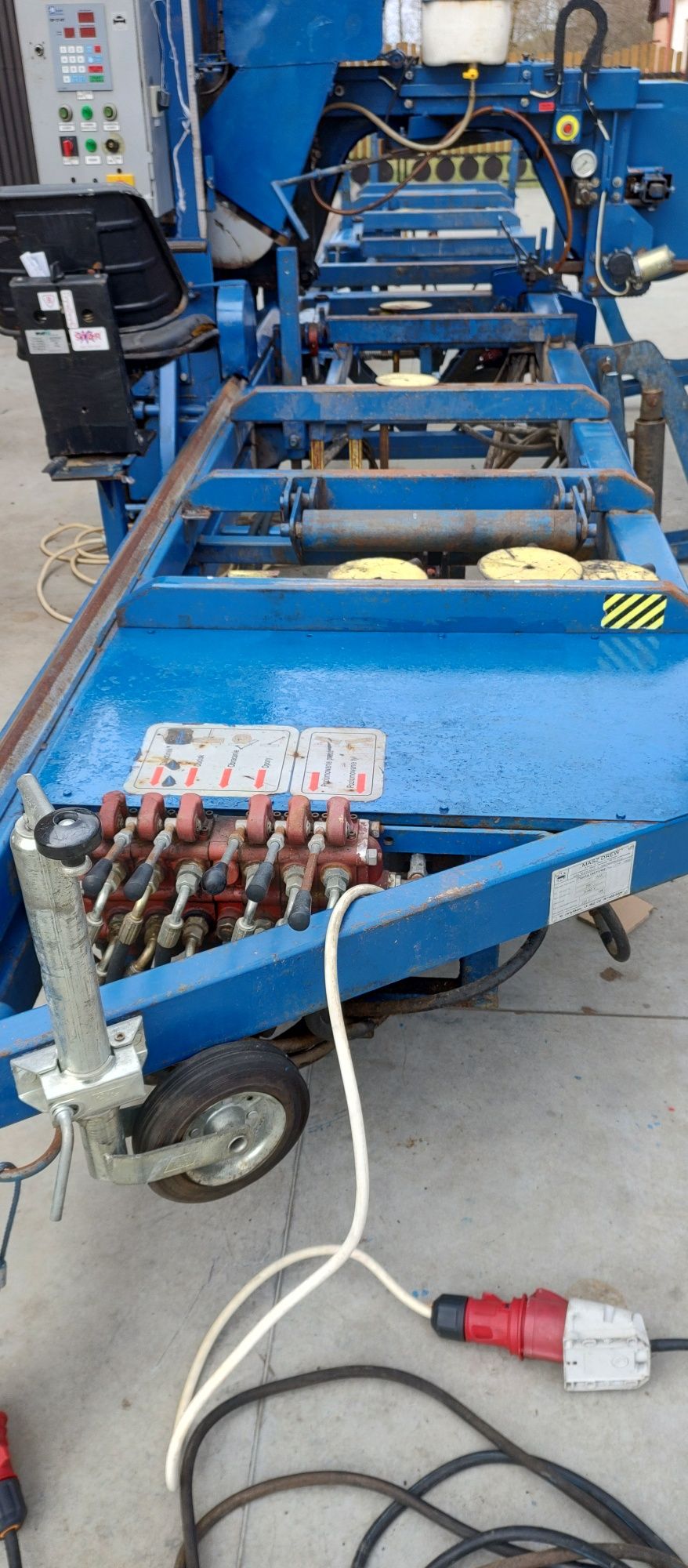 Trak taśmowy mobilny Masz Drew z hydrauliką TPP 1100
