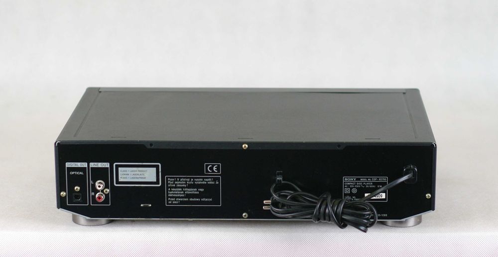 Odtwarzacz CD Sony CDP-XE700