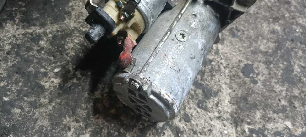 Стартер Renault Master (Opel Movano, Nissan NV400) 233002654R