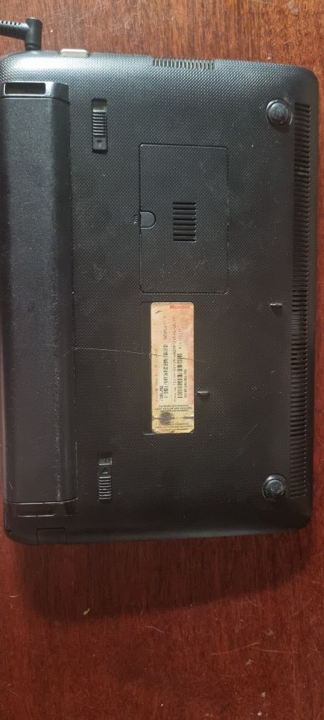 Продам нетбук Asus Eee pc