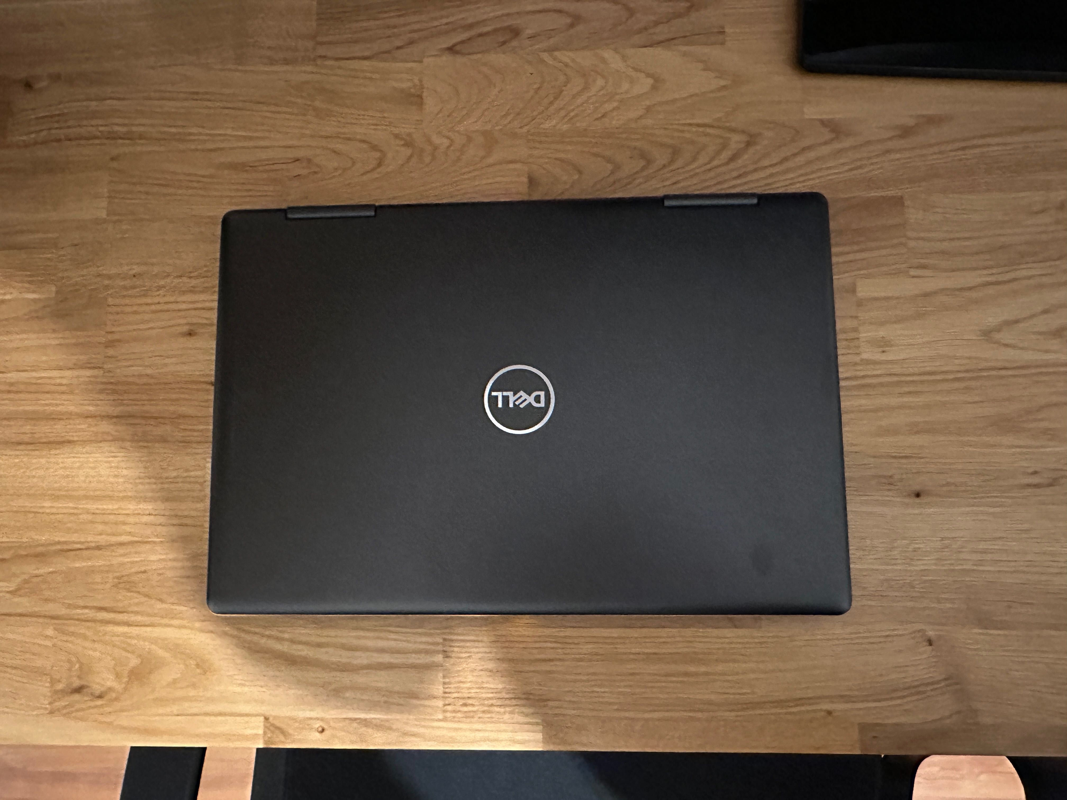Dell Inspiron 7573 2in1 Laptop 15,6" dotykowy 4k 16GB RAM 512 SSD
