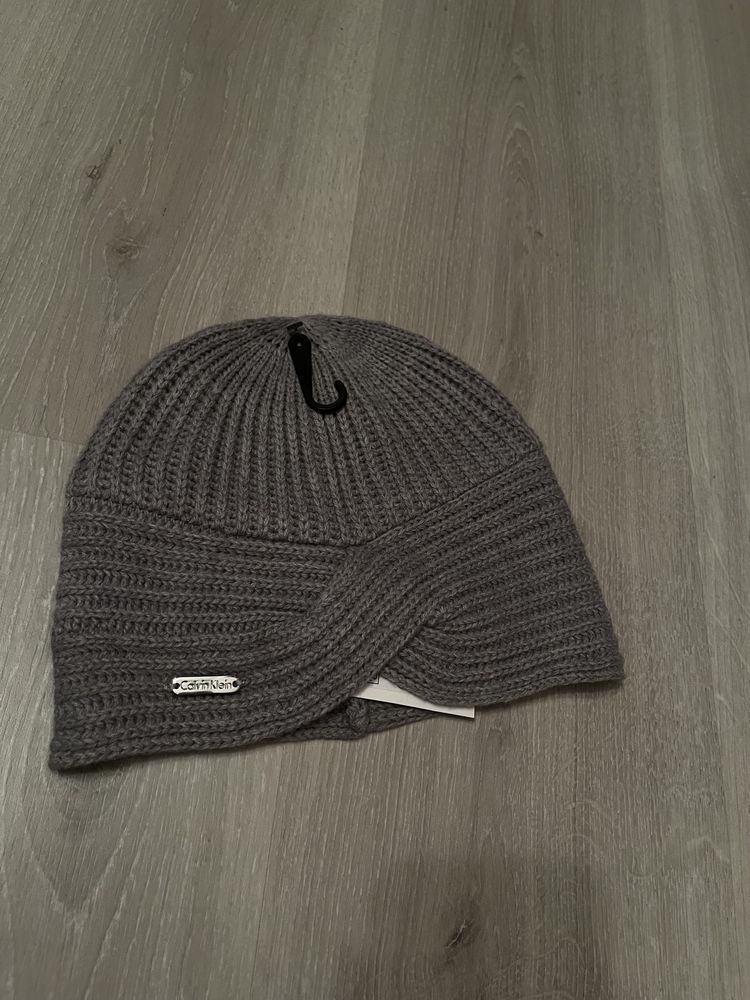 Шапка Calvin Klein