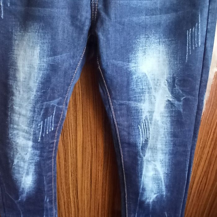 Spodnie. Nowe. Jeans. Wąskie nogawki.  Pas 83 cm