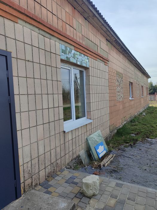 Продам складські приміщення в Білій криниці