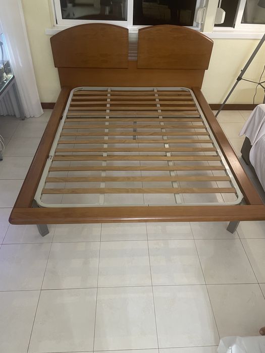 Cama de casal c/ estrado c/ colchao