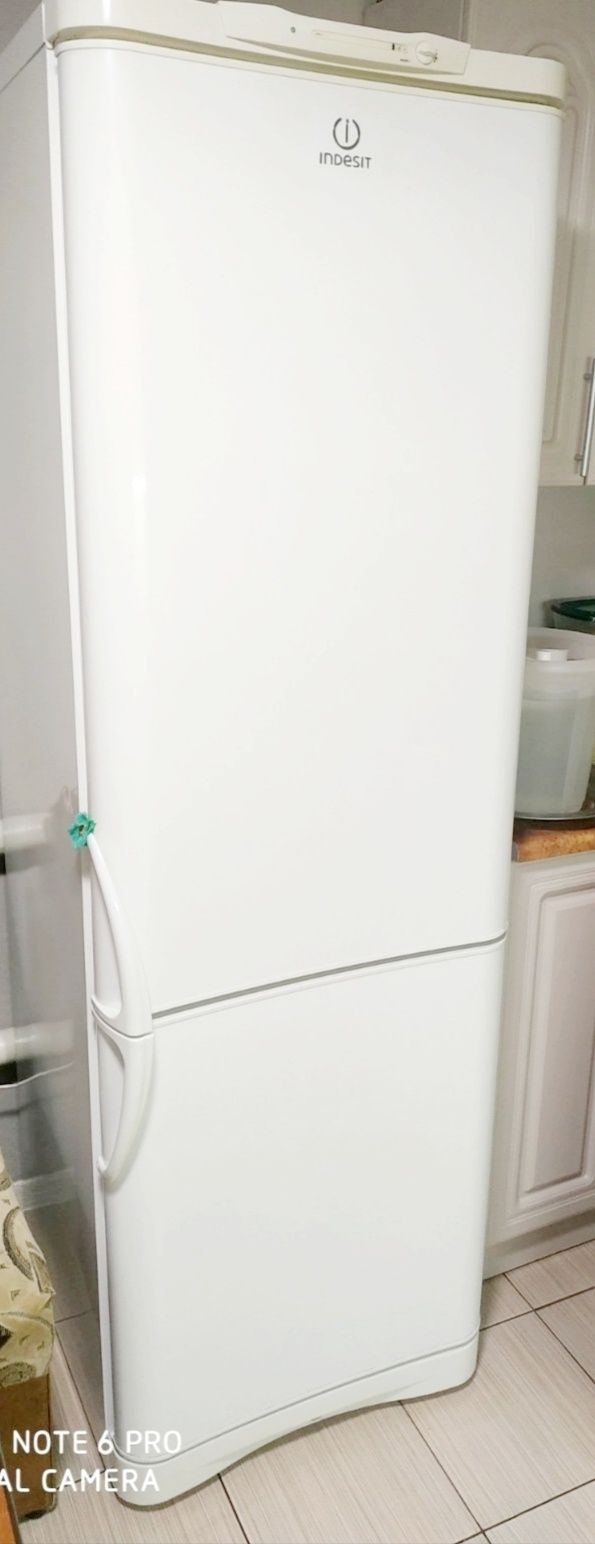 Холодильник Indesit (поломка компресора)