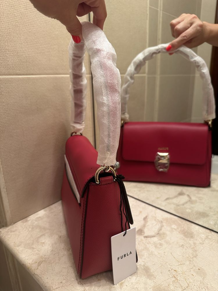 Furla Coccinelle