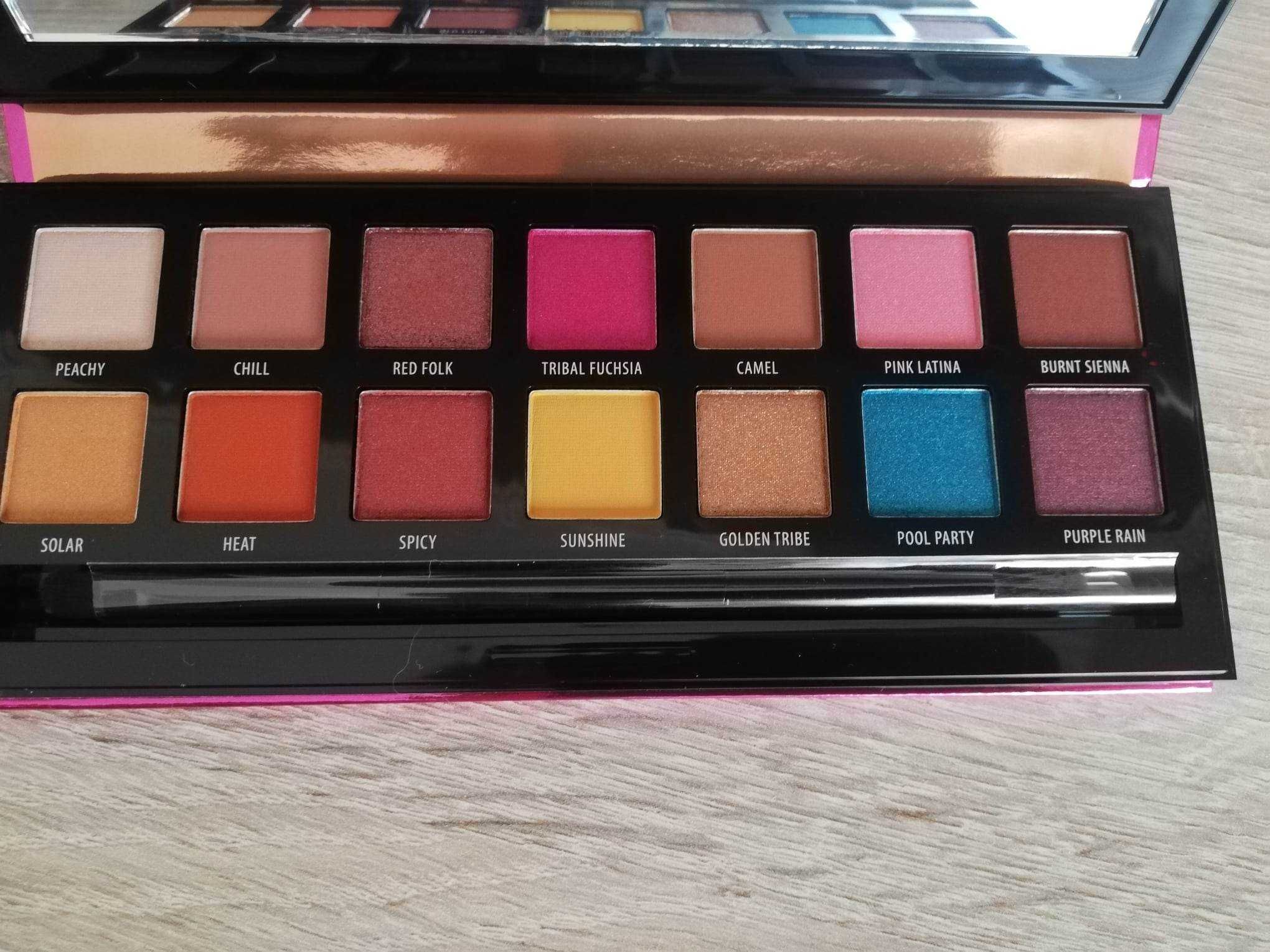 Douglas Summer Vibes Eyeshadow Palette paleta cieni