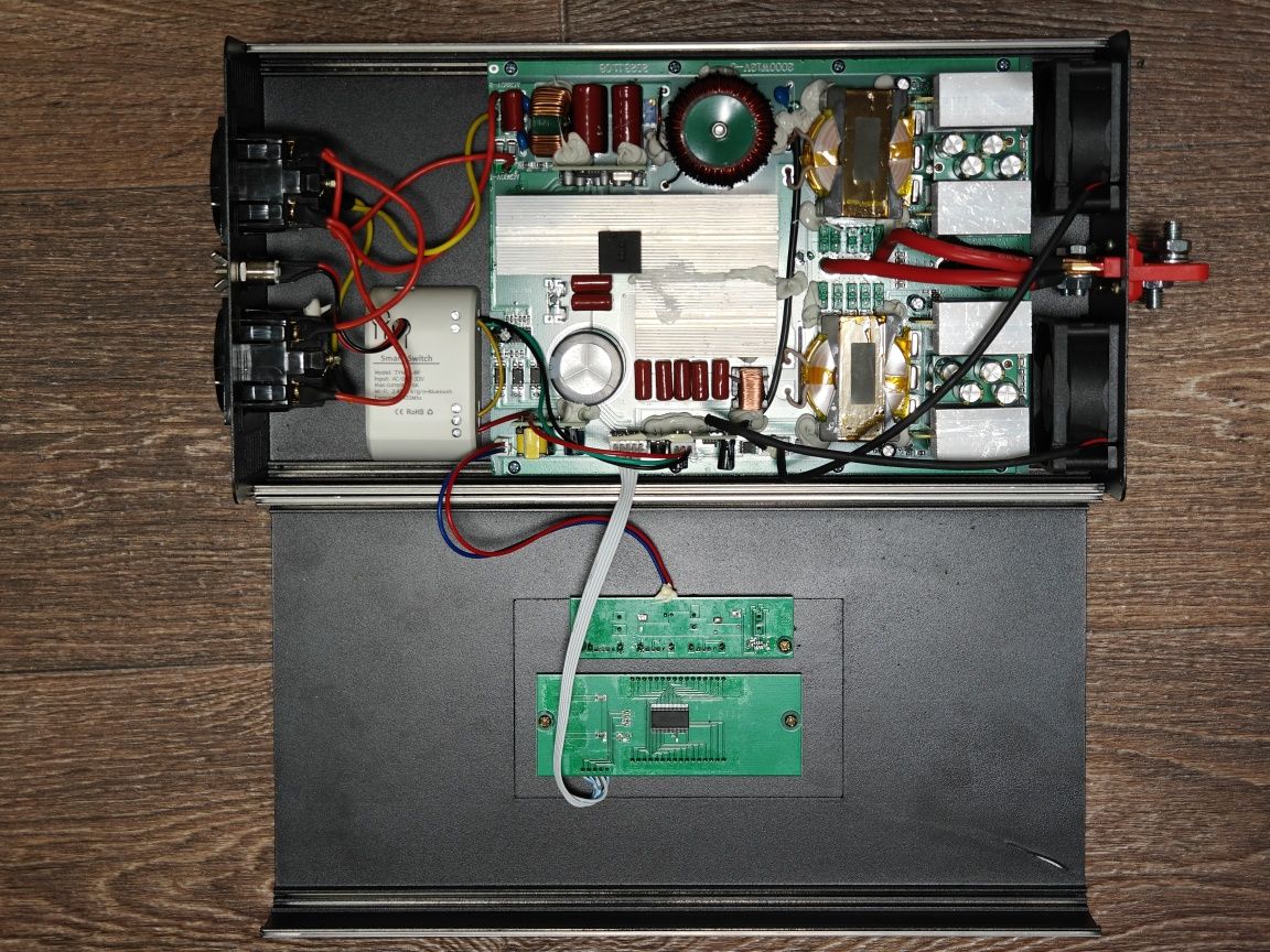 Інвертор 12-220V Datouboss DN-03
