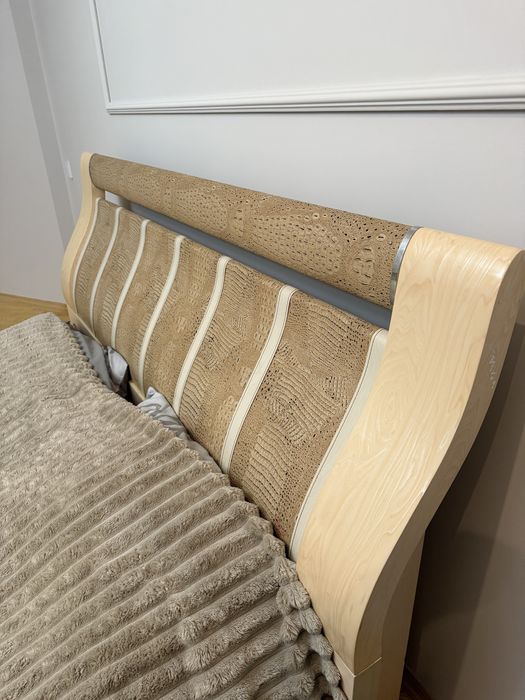 Продам двоспальне ліжко