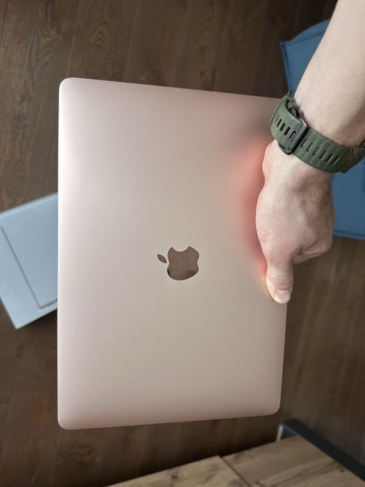 MacBook Air 13” Retina (2018)  і5 / 8GB / 256 SSD