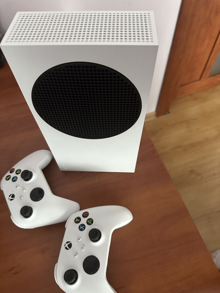 Консоль Xbox series S