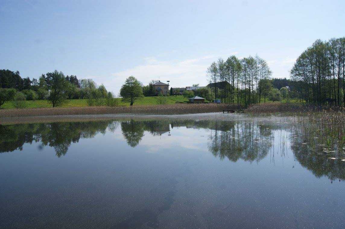 Agoewcia - domek nad jeziorem z dużym tarasem , balia
