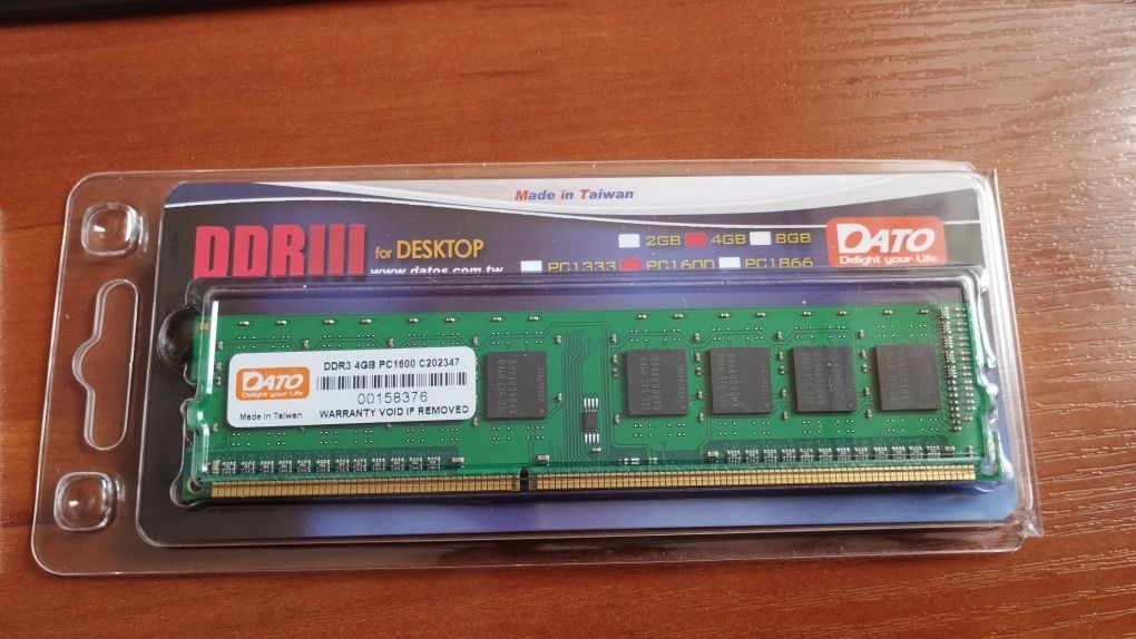 Оперативна пам'ять DATO DDR3 4Gb 1600mhz