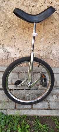 Monocykl rowerek jednokołowy