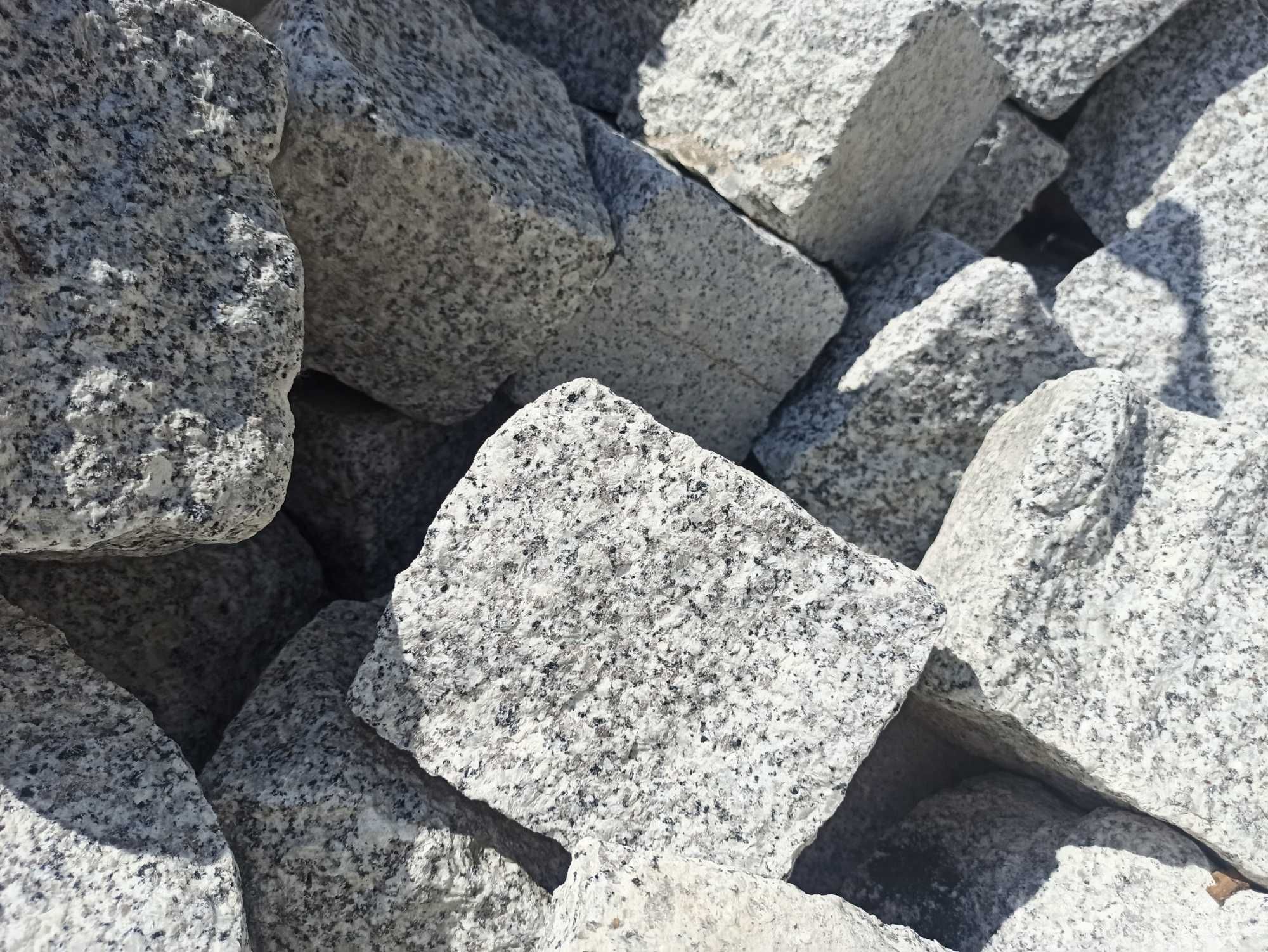 Grys Granitowy Kamień ozdobny Szary Bazaltowy Biała Marianna Kora żwir