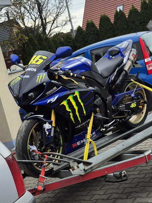 YamahaR1 RN22 2013(facelifting)Akrapovic,Brembo,Custom Valentino Rossi