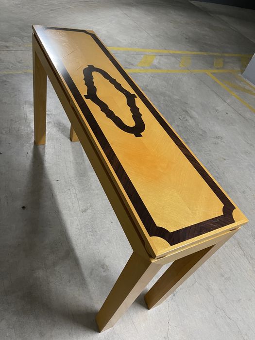 Consola de entrada em pau preto e pau ctim