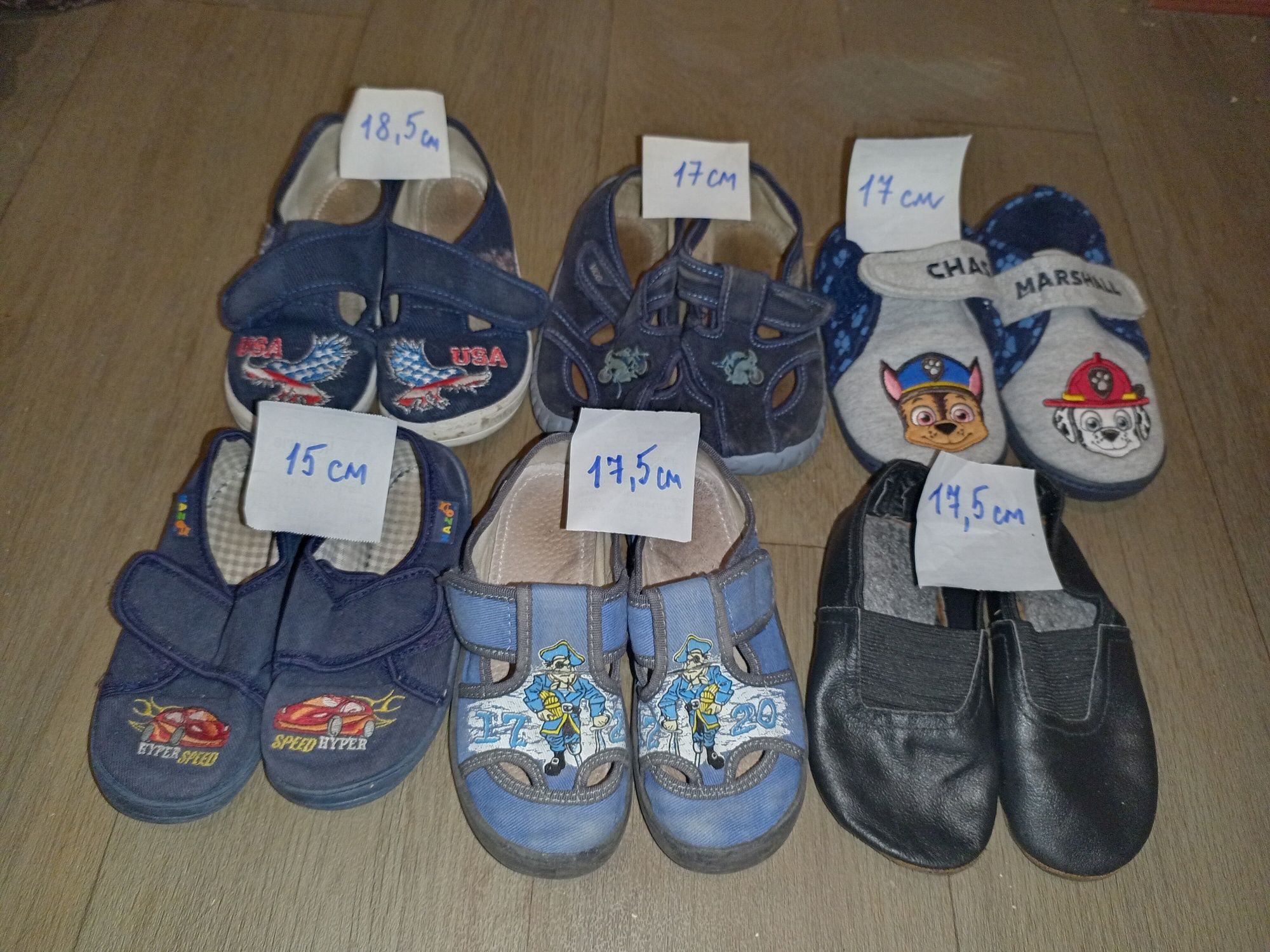 Кросівки шкіряні кожа чешки босоніжки чоботи тапки взуття до 4 років