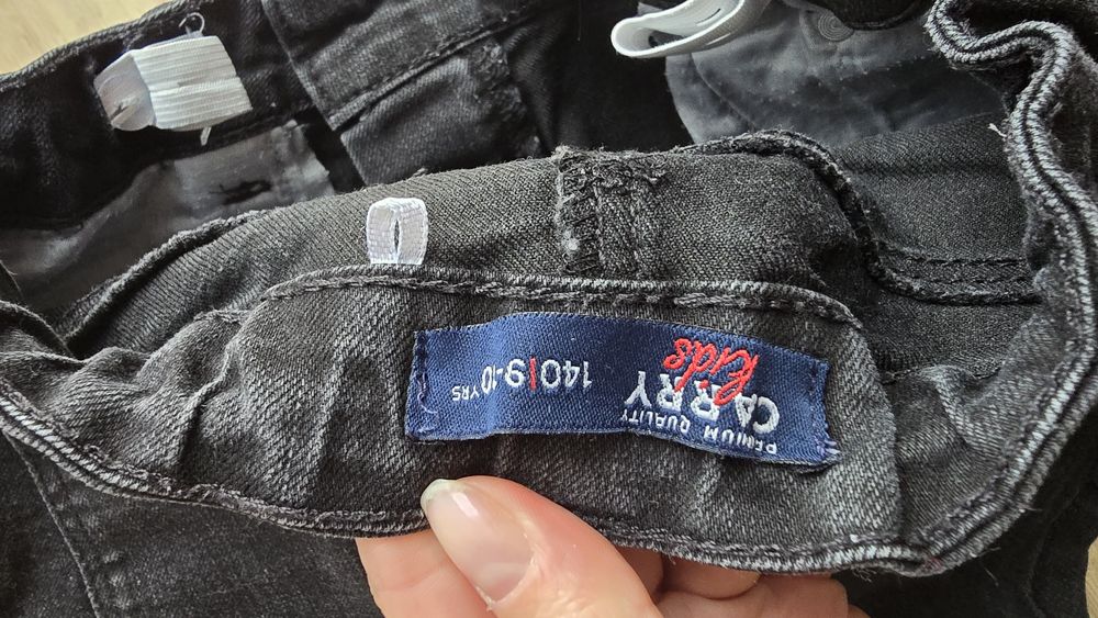 Szorty krótkie spodenki jeansowe czarne 140