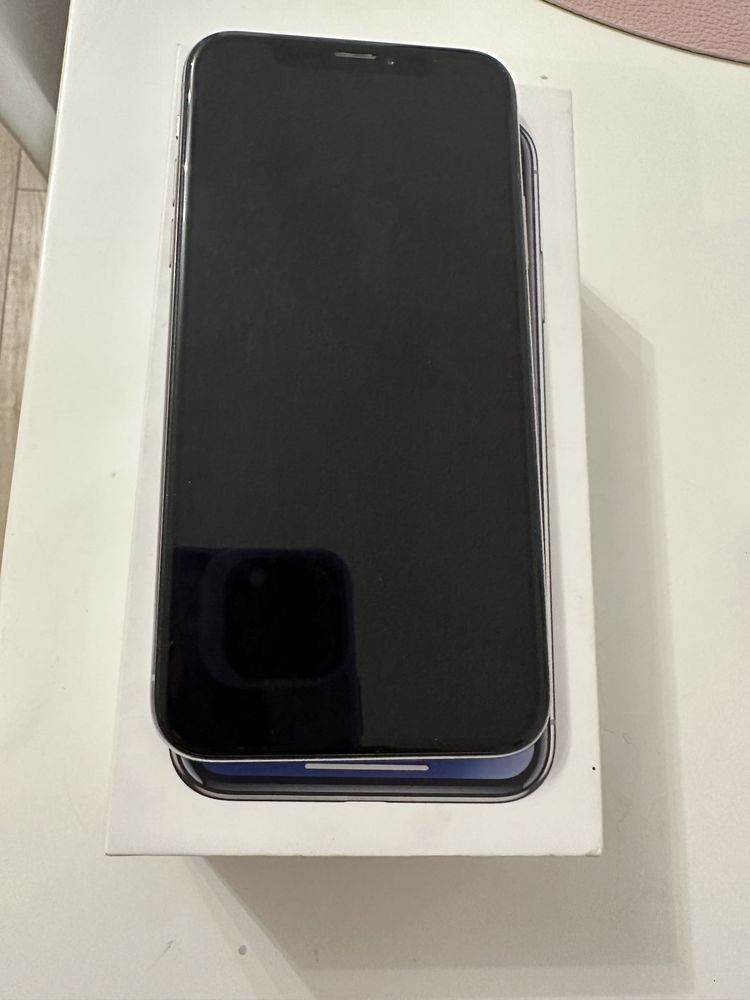 iPhone X 64 GB kolor silver