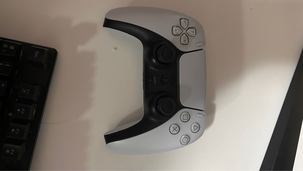 PlayStation 5 Slim 1T + 1 comando PS5