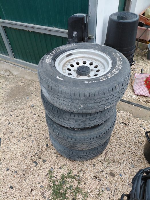 4 jantes com pneus a meio uso para suzuki vitara