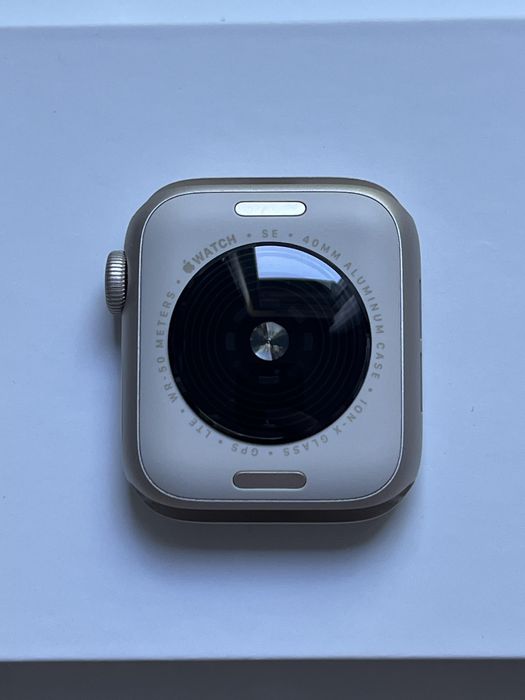 OUTLET Apple Watch SE 2gen Cellular 40mm Księżycowa poświata S/M FV23