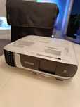 Projektor Epson EB-FH53