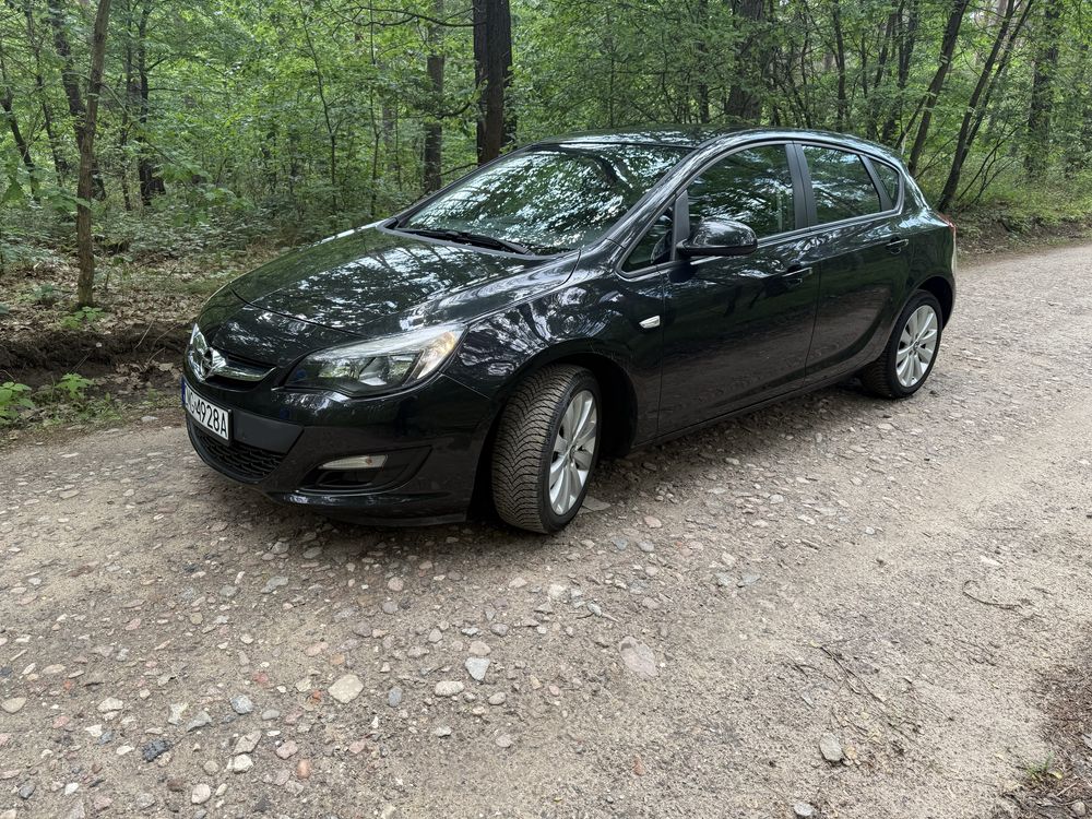 Opel Astra J 1.4 turbo 140km Euro 6 2015r hatchback czujniki klima