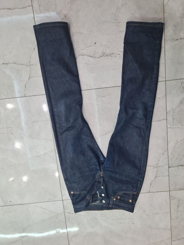 Продам джинсы  Levi's  W 26 L 30