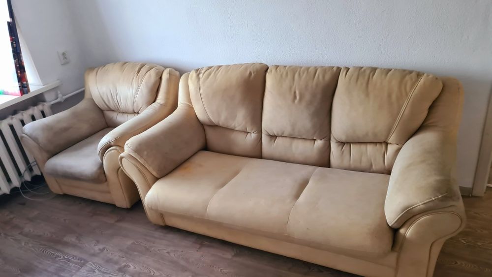 Продам диван и кресло с пуфом.