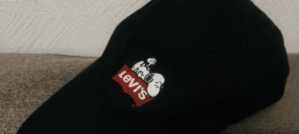Кепка , Levi's  new