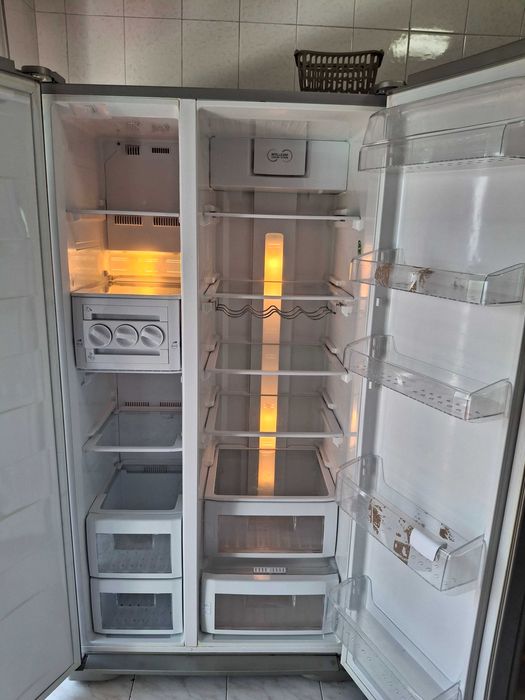 Maquina de lavar e Frigorífico de inox