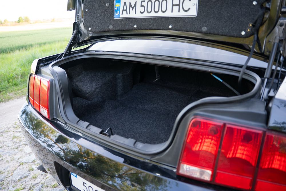 Продам Ford Mustang 4.0