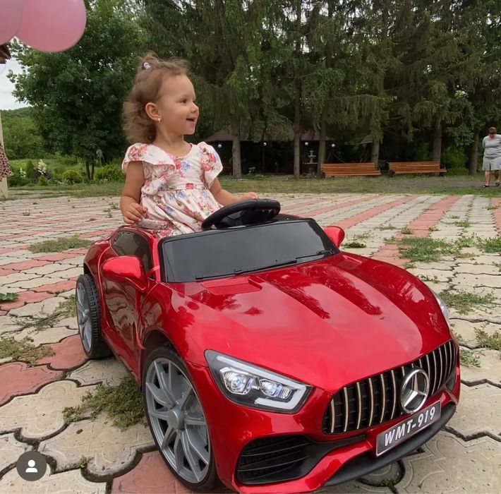 Электромобиль детский новый с подарочной упаковкой