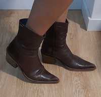 Botas castanhas Mustang