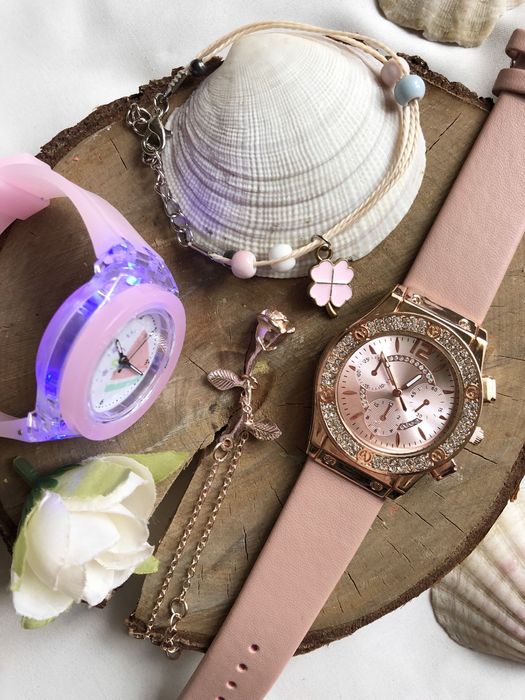 2x Zegarek Led + z kryształkami + bransoletka koniczynka + róża