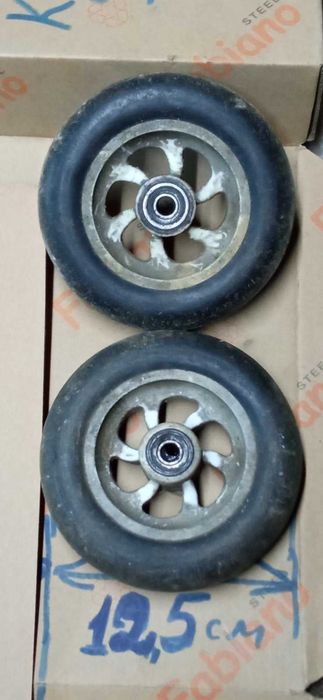 Колеса для самоката.