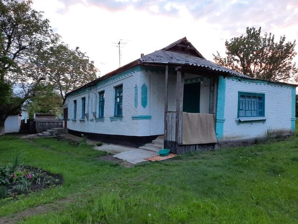 Продам будинок в смт Катеринопіль