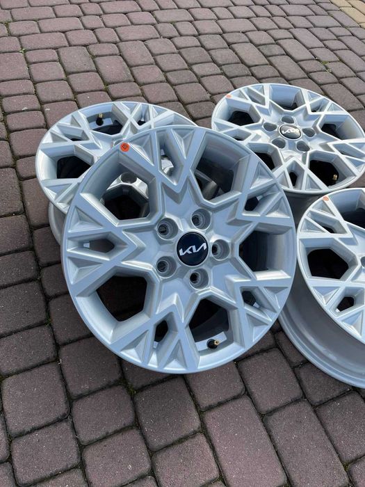 Oryginalne alufelgi Kia 5x114,3 16 cali Ceed Optima Carens NOWY MODEL