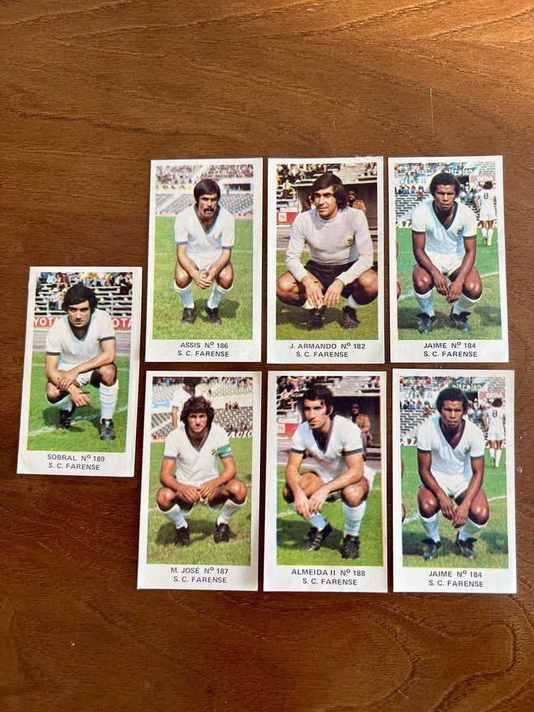 Cromos de futebol da coleção Ases do futebol de 75/76