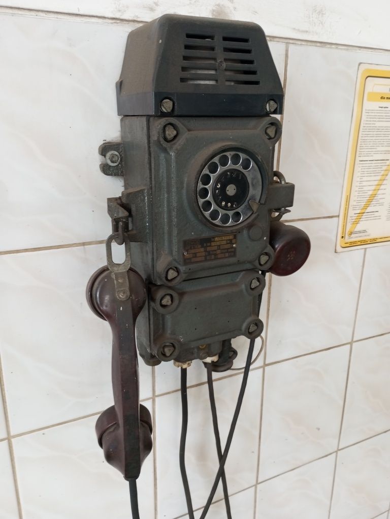 Stary telefon górniczy