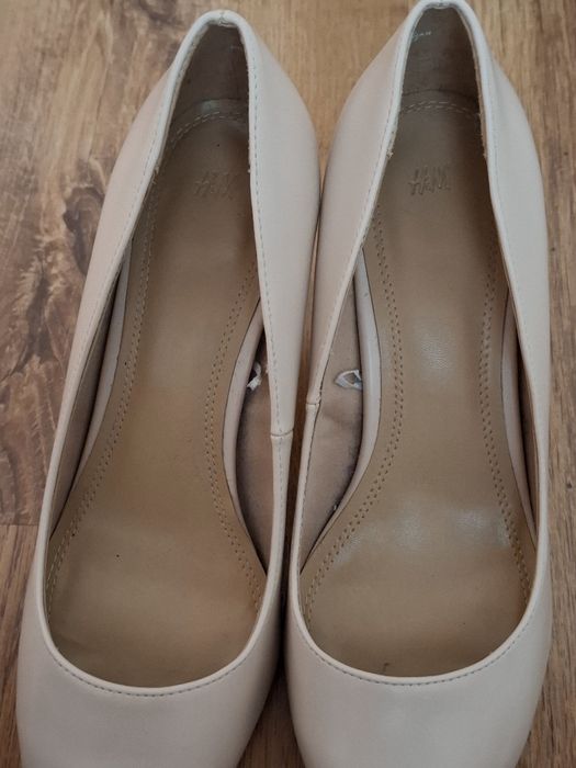 Туфлі H&M бежеві, 39 розмір.