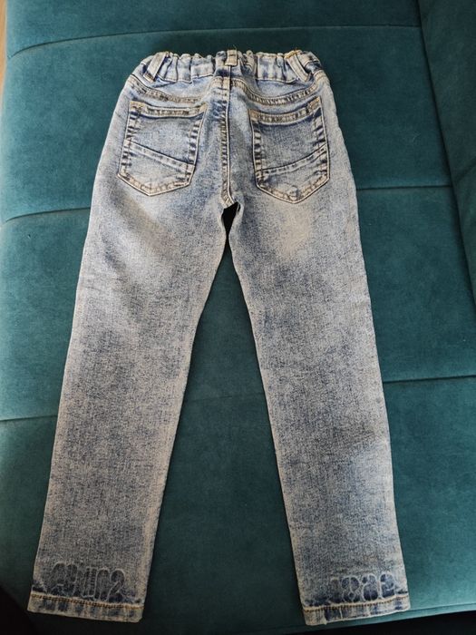 Spodnie dżinsowe chłopięce.