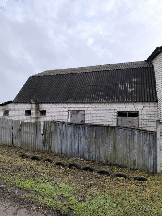 Продам будинок у Люботині